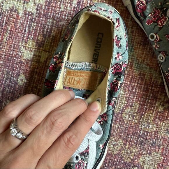 Converse Floral Rosette Grey Canvas Kids Shoes size 3 - Picture 7 of 8
